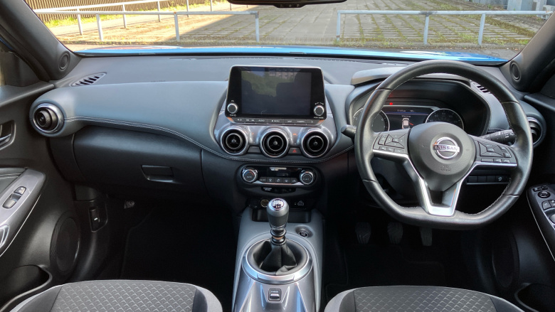 Nissan Juke 1.0 DiG-T 114 N-Connecta 5dr Petrol Hatchback
